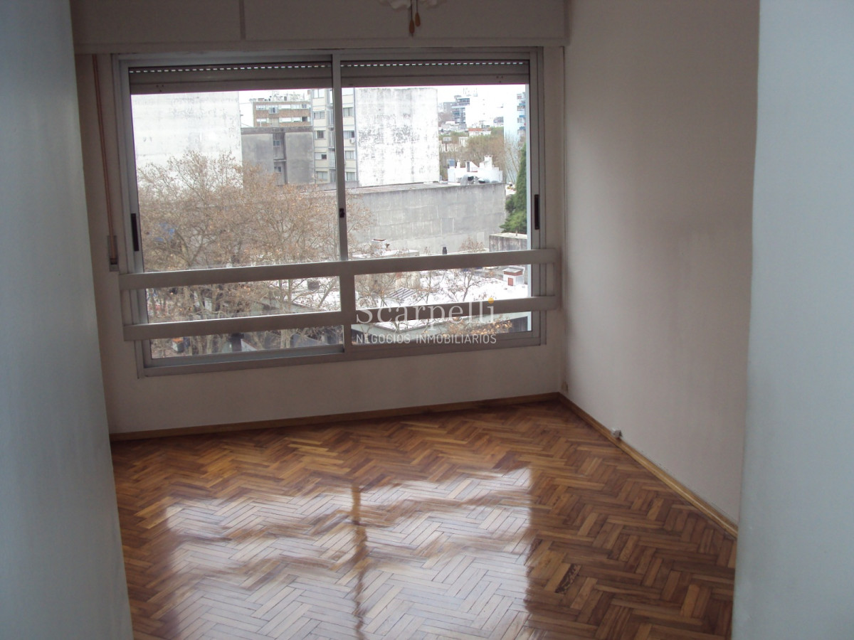 Apartamento ID.22765 - Av. Rivera y Fco. Soca. Lo que no hay ! Piso alto con Vista Despejada: 2 dorm + 2 baños + Cómoda Cochera.-