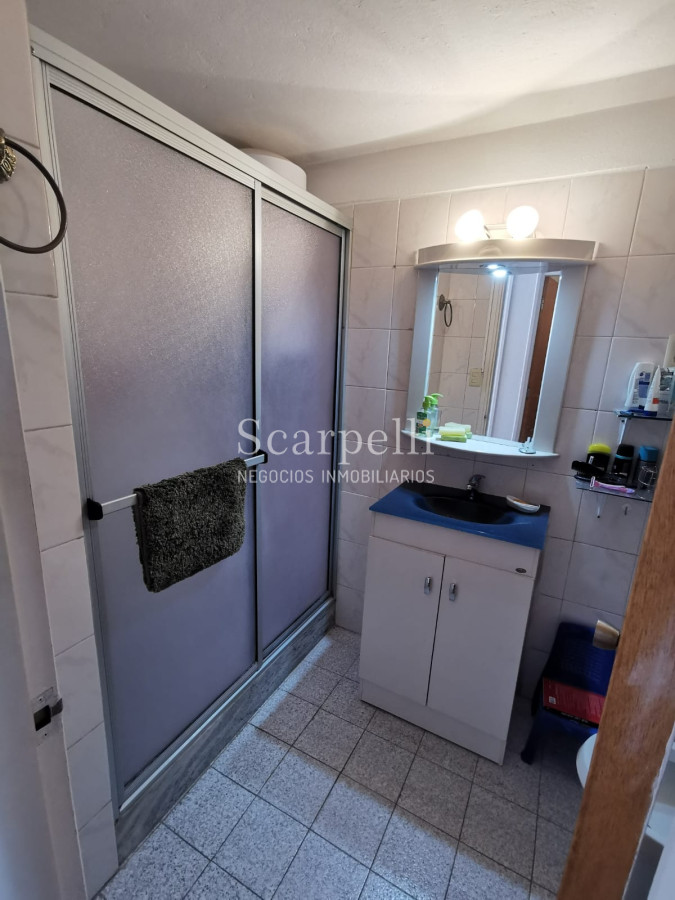 Apartamento ID.22765 - Av. Rivera y Fco. Soca. Lo que no hay ! Piso alto con Vista Despejada: 2 dorm + 2 baños + Cómoda Cochera.-