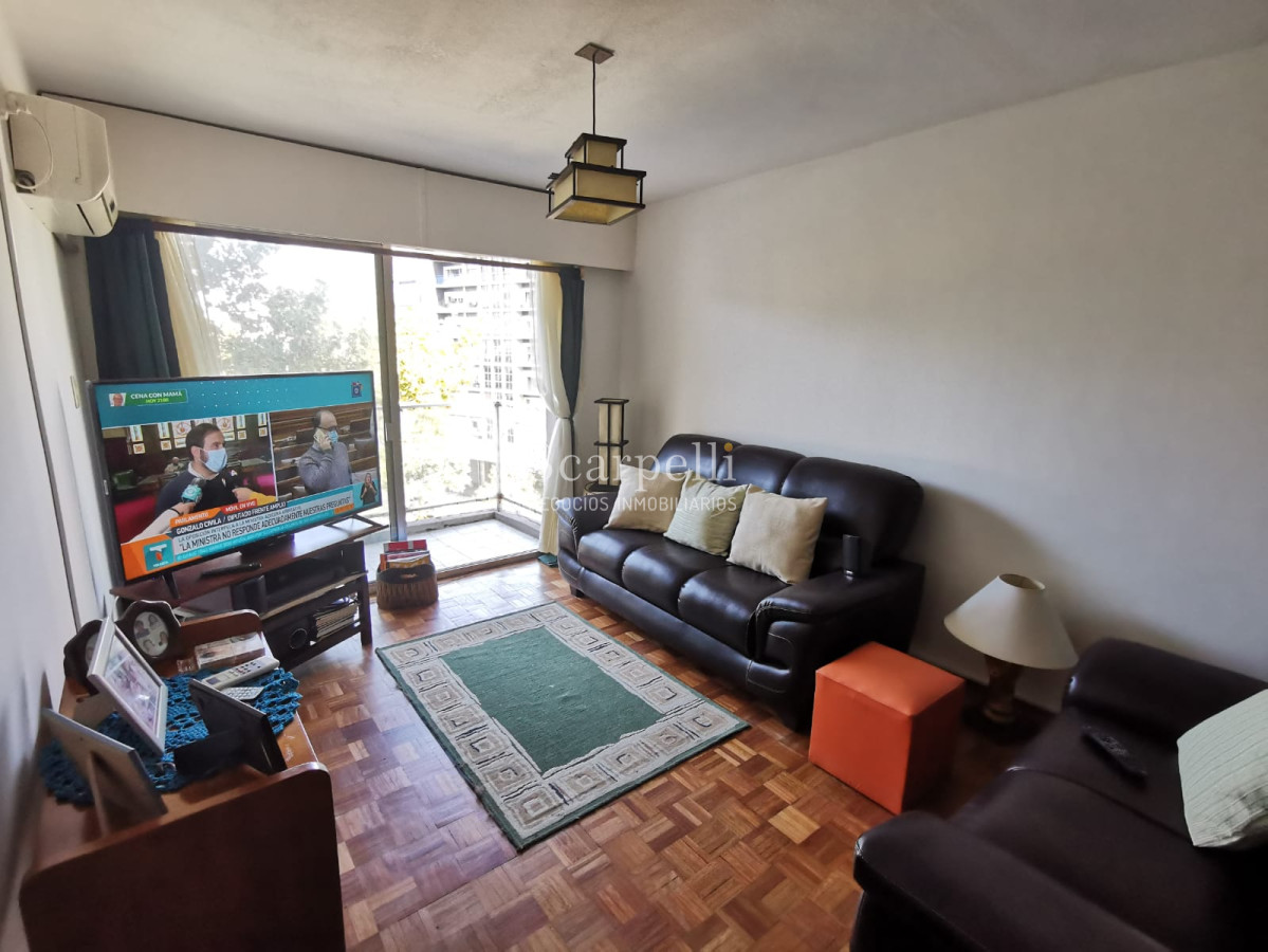 Apartamento ID.22765 - Av. Rivera y Fco. Soca. Lo que no hay ! Piso alto con Vista Despejada: 2 dorm + 2 baños + Cómoda Cochera.-
