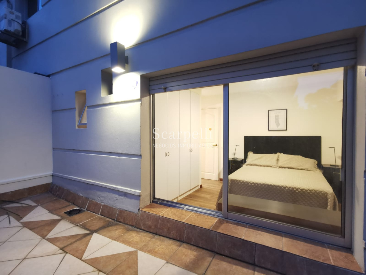 Apartamento ID.25036 - Alquiler Apartamento Villa Biarritz A metros de la Rambla Muy Bien Equipado Con Amplias Terrazas & Garage.-