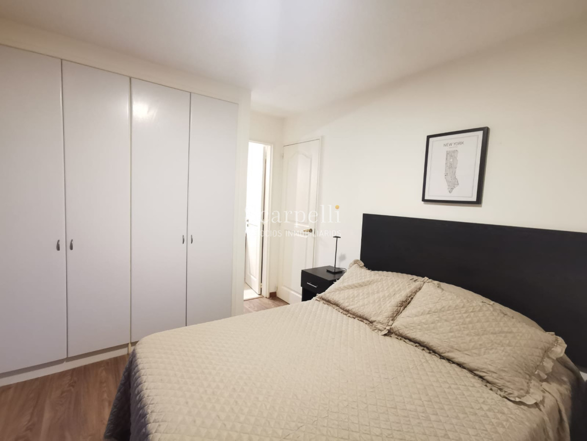 Apartamento ID.25036 - Alquiler Apartamento Villa Biarritz A metros de la Rambla Muy Bien Equipado Con Amplias Terrazas & Garage.-
