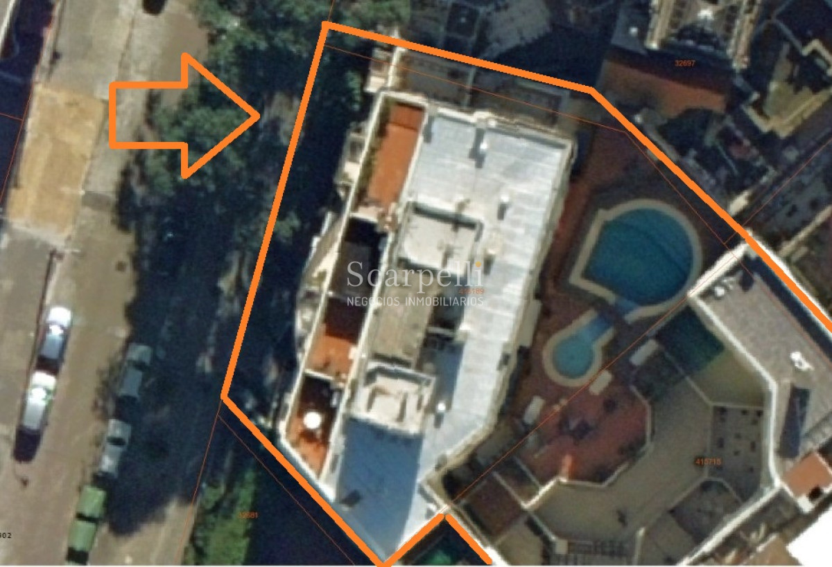 Apartamento ID.25036 - Alquiler Apartamento Villa Biarritz A metros de la Rambla Muy Bien Equipado Con Amplias Terrazas & Garage.-