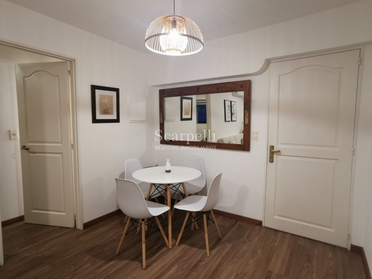 Apartamento ID.25036 - Alquiler Apartamento Villa Biarritz A metros de la Rambla Muy Bien Equipado Con Amplias Terrazas & Garage.-