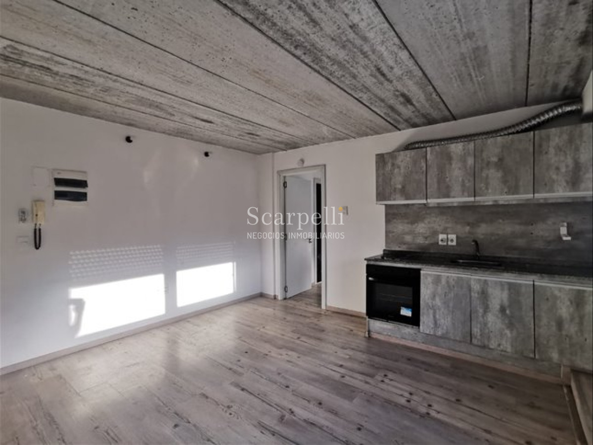 Apartamento ID.5 - Alquiler Apartamento Parque Rodó 21 De Setiembre Piso Alto