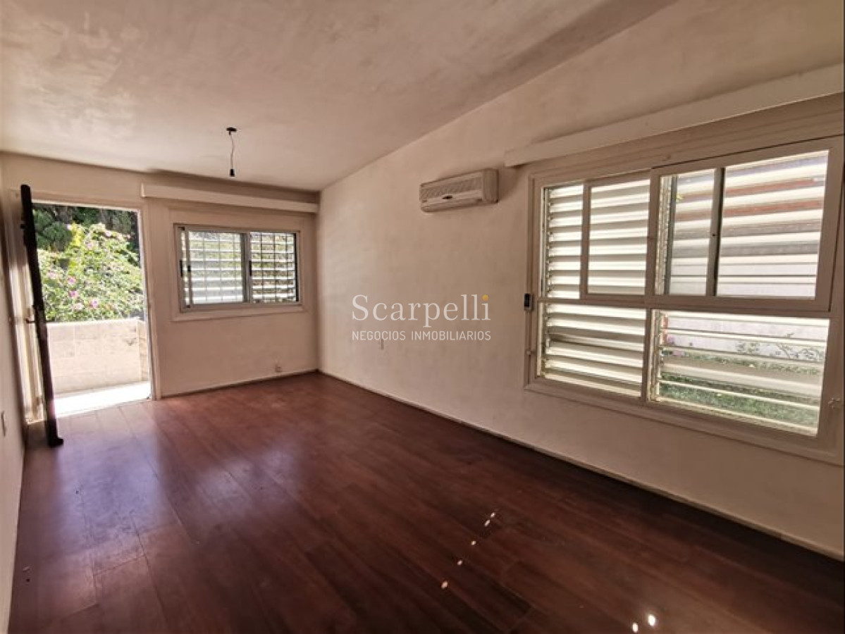 Apartamento ID.24 - ALQUILER CARRASCO PH ALTOS 2 DORMITORIOS CON FONDO COCHERA