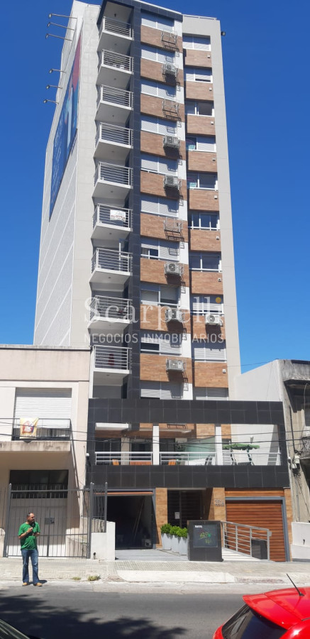 Apartamento ID.25664 - Estrene Apartamento sobre 21 de Setiembre  con Gran Vista despejada y Garage Doble