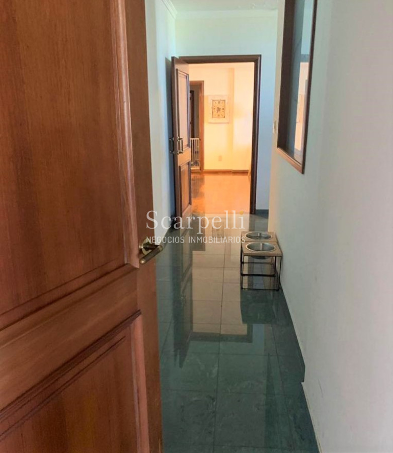 Apartamento ID.25783 - Suntuoso apartamento en Rambla de Carrasco con finas terminaciones y muy próximo a Hotel Casino y Arocena.-