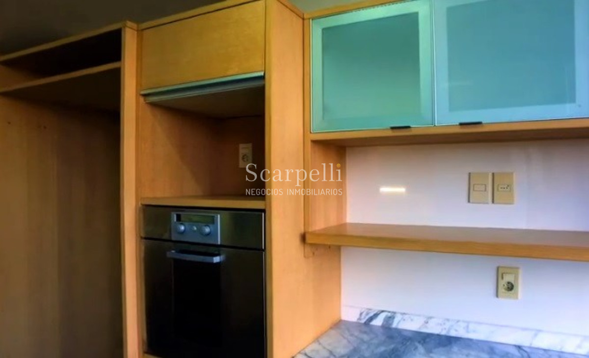 Apartamento ID.25783 - Suntuoso apartamento en Rambla de Carrasco con finas terminaciones y muy próximo a Hotel Casino y Arocena.-