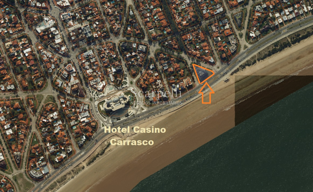 Apartamento ID.25783 - Suntuoso apartamento en Rambla de Carrasco con finas terminaciones y muy próximo a Hotel Casino y Arocena.-
