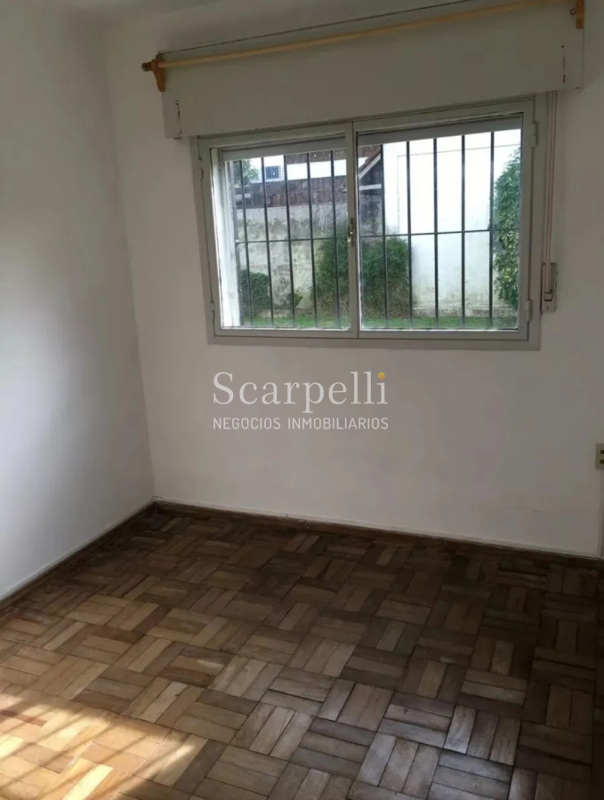 Apartamento ID.26284 - Propiedad Horizontal de Bajos al frente en estupendo entorno verde de Malvín 3 dorm + gge.-