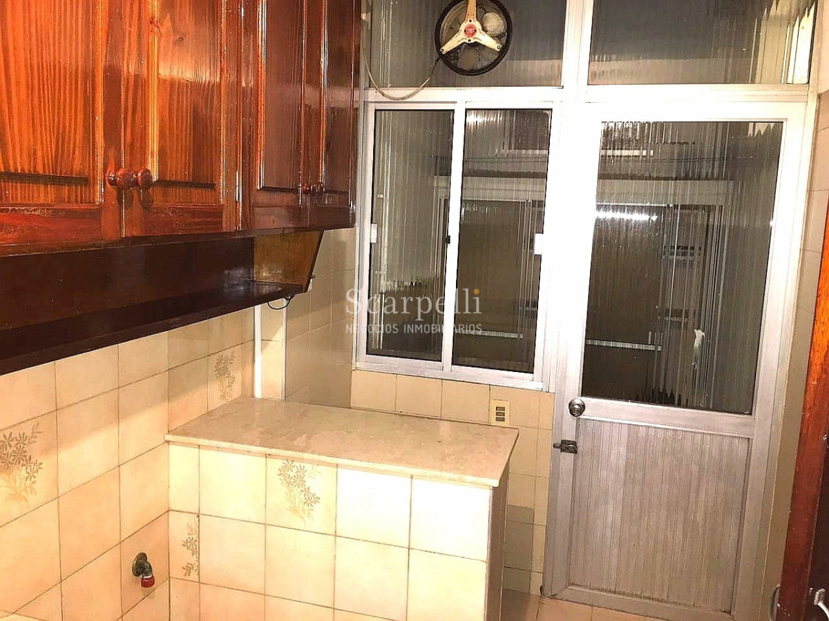Apartamento ID.26284 - Propiedad Horizontal de Bajos al frente en estupendo entorno verde de Malvín 3 dorm + gge.-