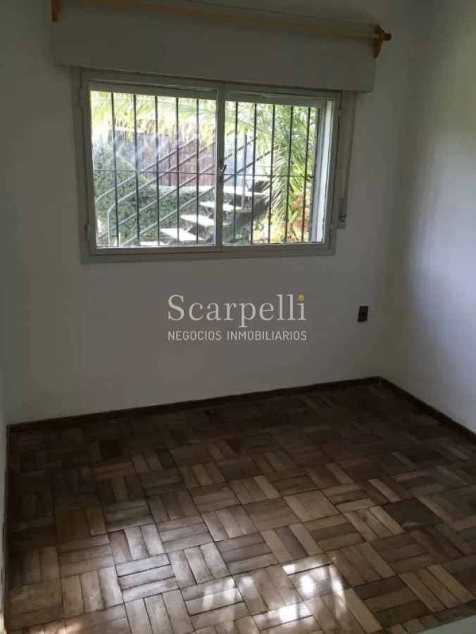 Apartamento ID.26284 - Propiedad Horizontal de Bajos al frente en estupendo entorno verde de Malvín 3 dorm + gge.-