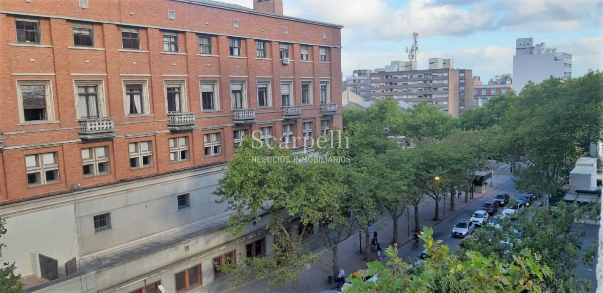 Apartamento ID.27021 - Ejido y San José: Piso Alto todo al frente con estupenda Vista y mucha luz