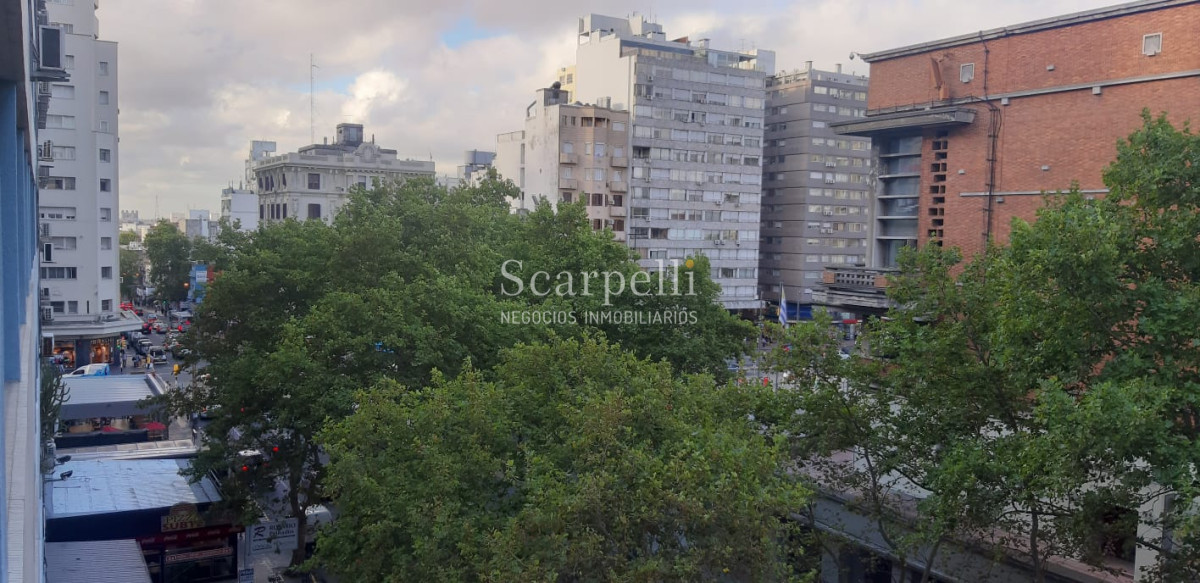 Apartamento ID.27021 - Ejido y San José: Piso Alto todo al frente con estupenda Vista y mucha luz