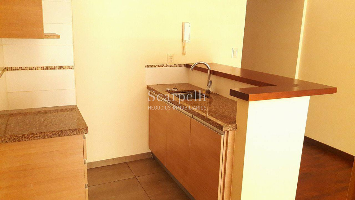 Apartamento ID.27260 - Benito Blanco: Excelente contrafrente con todo el sol a pasos de la Rambla y Av. Brasil.-