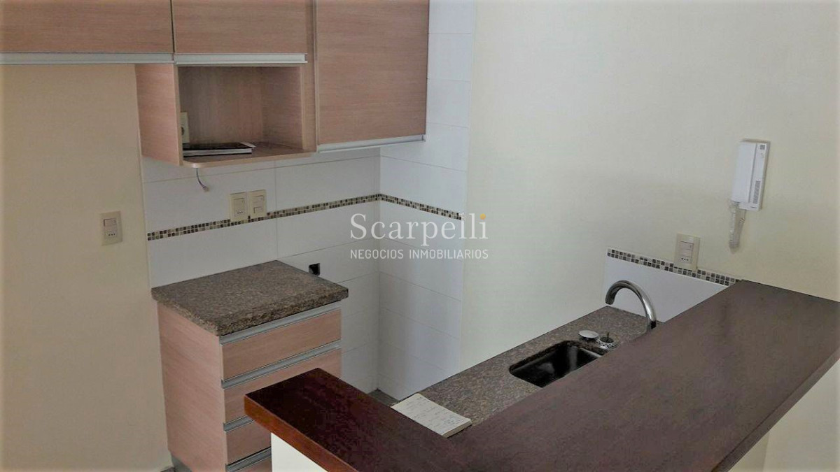 Apartamento ID.27260 - Benito Blanco: Excelente contrafrente con todo el sol a pasos de la Rambla y Av. Brasil.-