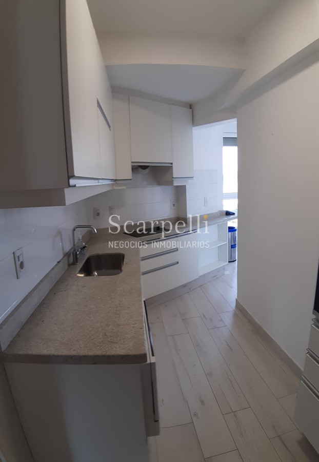 Apartamento ID.27313 - Apartamento en Carrasco tradicional con vista a la Rambla y muy próximo al Hotel Casino Carrasco