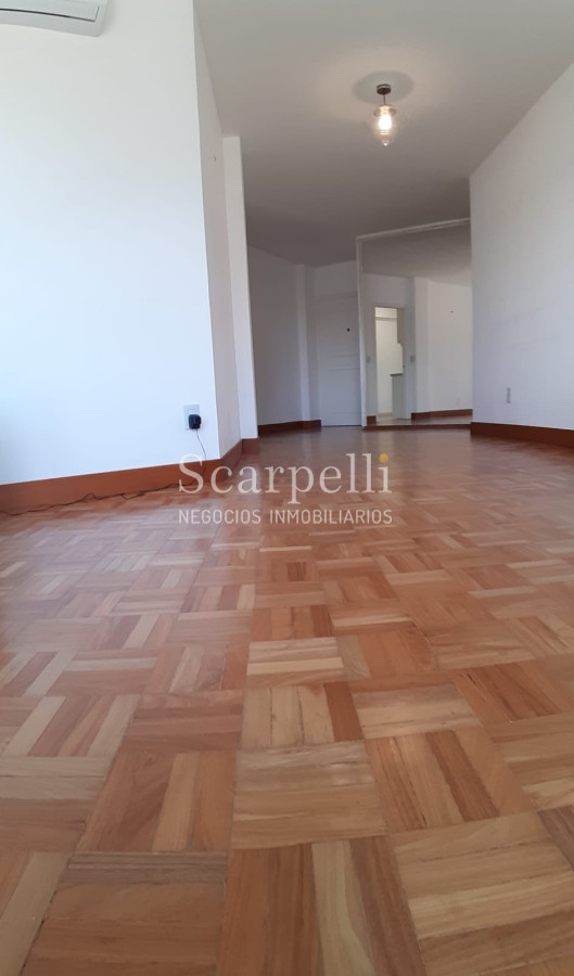 Apartamento ID.27313 - Apartamento en Carrasco tradicional con vista a la Rambla y muy próximo al Hotel Casino Carrasco