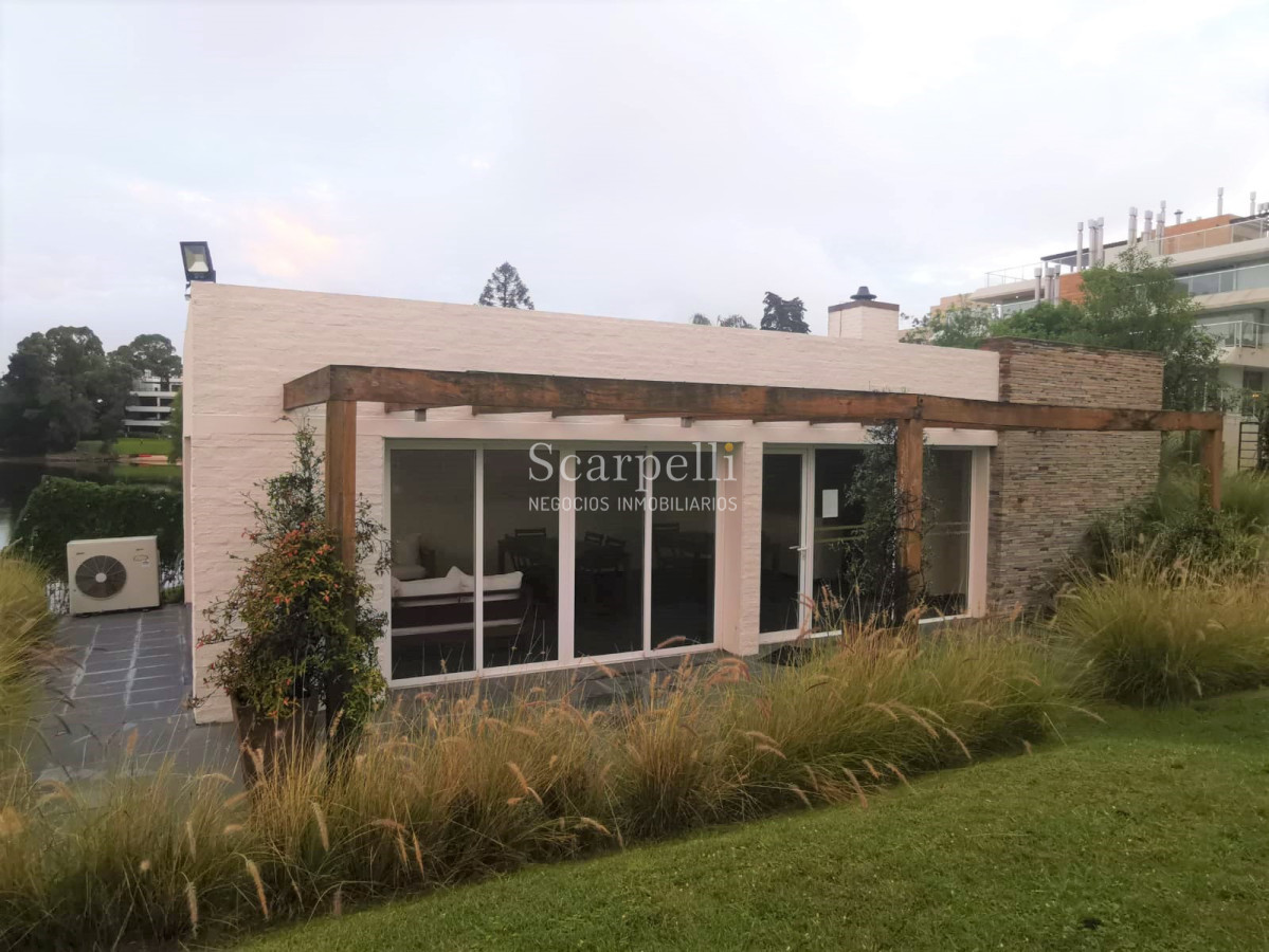 Apartamento ID.27455 - Buen Apartamento en Rincón del Lago con jardín propio y salida al lago: Av. de las Américas prox. Parque Miramar.
