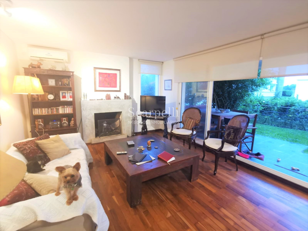 Apartamento ID.27455 - Buen Apartamento en Rincón del Lago con jardín propio y salida al lago: Av. de las Américas prox. Parque Miramar.