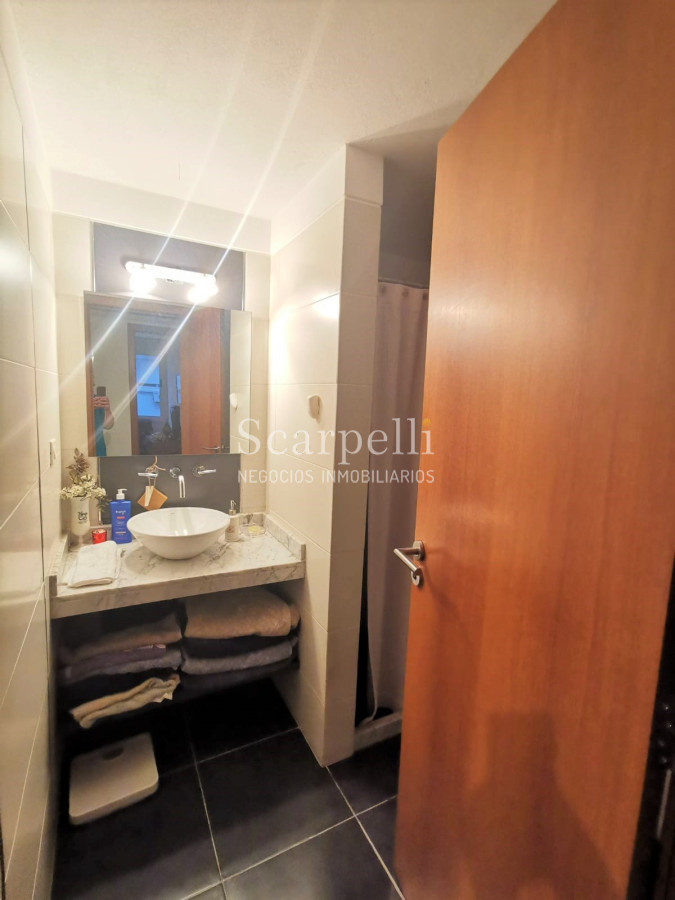 Apartamento ID.27455 - Buen Apartamento en Rincón del Lago con jardín propio y salida al lago: Av. de las Américas prox. Parque Miramar.