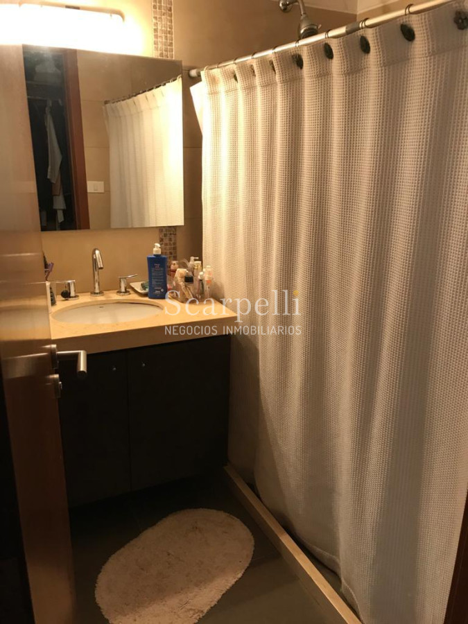 Apartamento ID.27455 - Buen Apartamento en Rincón del Lago con jardín propio y salida al lago: Av. de las Américas prox. Parque Miramar.