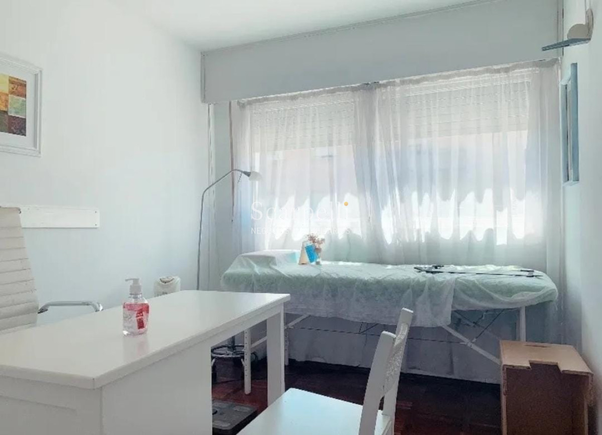 Apartamento ID.27783 - Apartamento en Baldomir esq. Obligado 3 dormitorios Prox. Facultad de Arquitectura en 1er. Piso con Ascensor