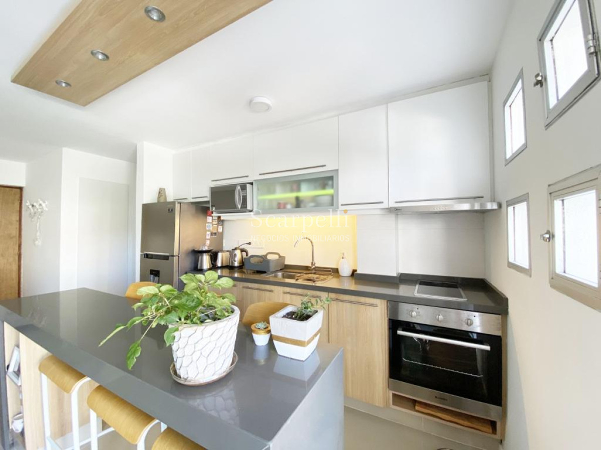 Apartamento ID.28103 - Apartamento en Aidy Grill  Prox. Plaza México y Parada 6 Brava: Mejor que a estrenar !   2 dorm + 2 b + Terraza + Cochera.-