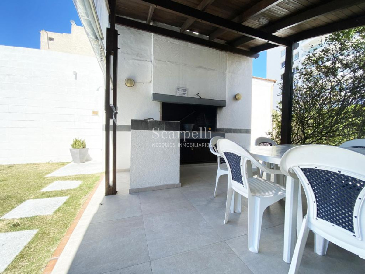 Apartamento ID.28103 - Apartamento en Aidy Grill  Prox. Plaza México y Parada 6 Brava: Mejor que a estrenar !   2 dorm + 2 b + Terraza + Cochera.-