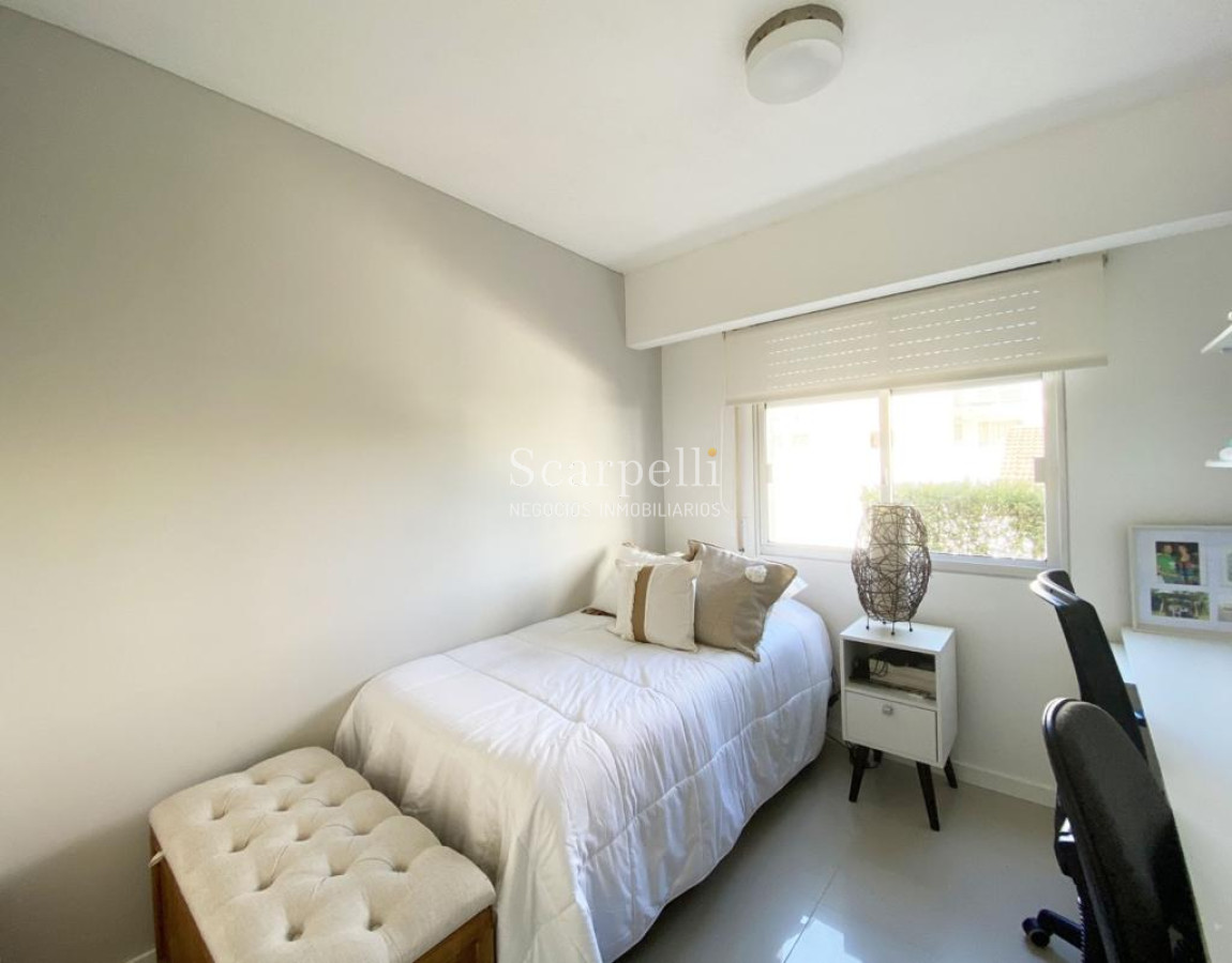 Apartamento ID.28103 - Apartamento en Aidy Grill  Prox. Plaza México y Parada 6 Brava: Mejor que a estrenar !   2 dorm + 2 b + Terraza + Cochera.-