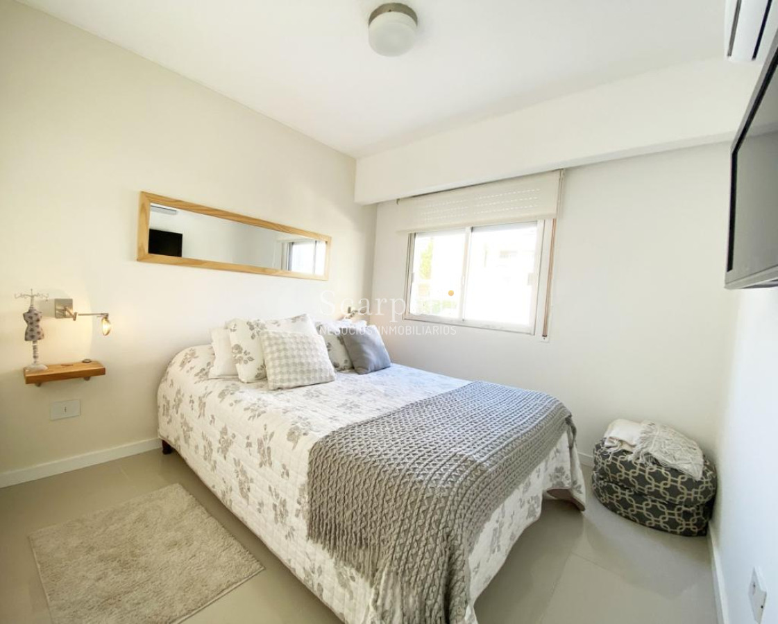 Apartamento ID.28103 - Apartamento en Aidy Grill  Prox. Plaza México y Parada 6 Brava: Mejor que a estrenar !   2 dorm + 2 b + Terraza + Cochera.-