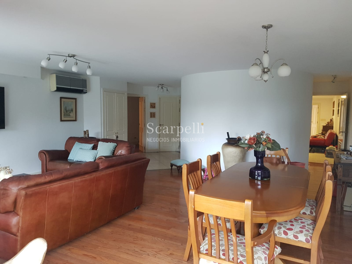 Apartamento ID.28914 - Apartamento Frente al Club de Golf con estupendo entorno verde Próximo Rambla & Shopping Punta Carretas: Inmejorable Vista y Tranquilidad.-