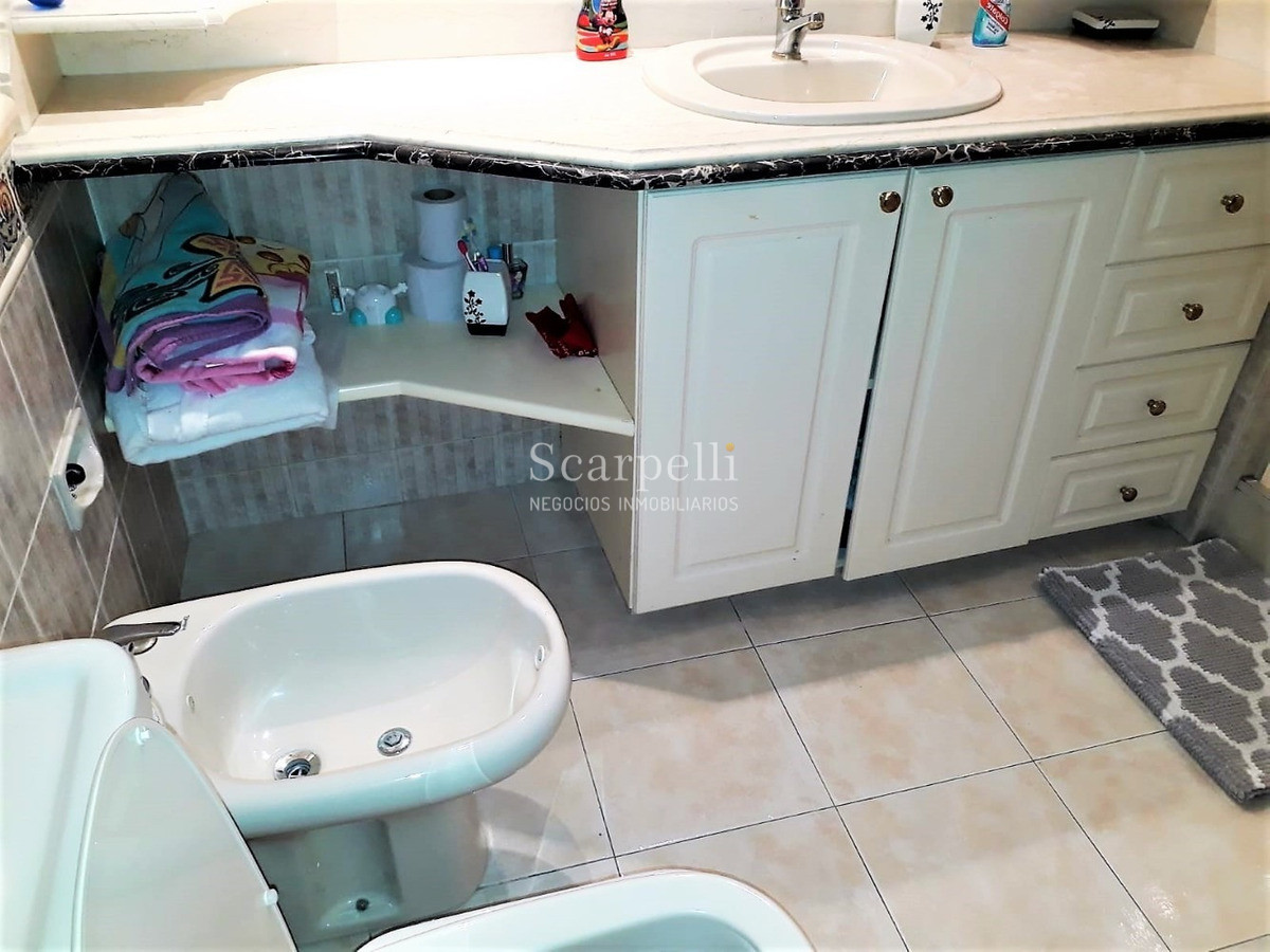 Apartamento ID.28914 - Apartamento Frente al Club de Golf con estupendo entorno verde Próximo Rambla & Shopping Punta Carretas: Inmejorable Vista y Tranquilidad.-