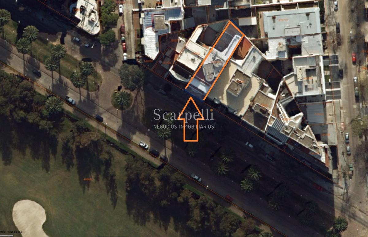 Apartamento ID.28914 - Apartamento Frente al Club de Golf con estupendo entorno verde Próximo Rambla & Shopping Punta Carretas: Inmejorable Vista y Tranquilidad.-