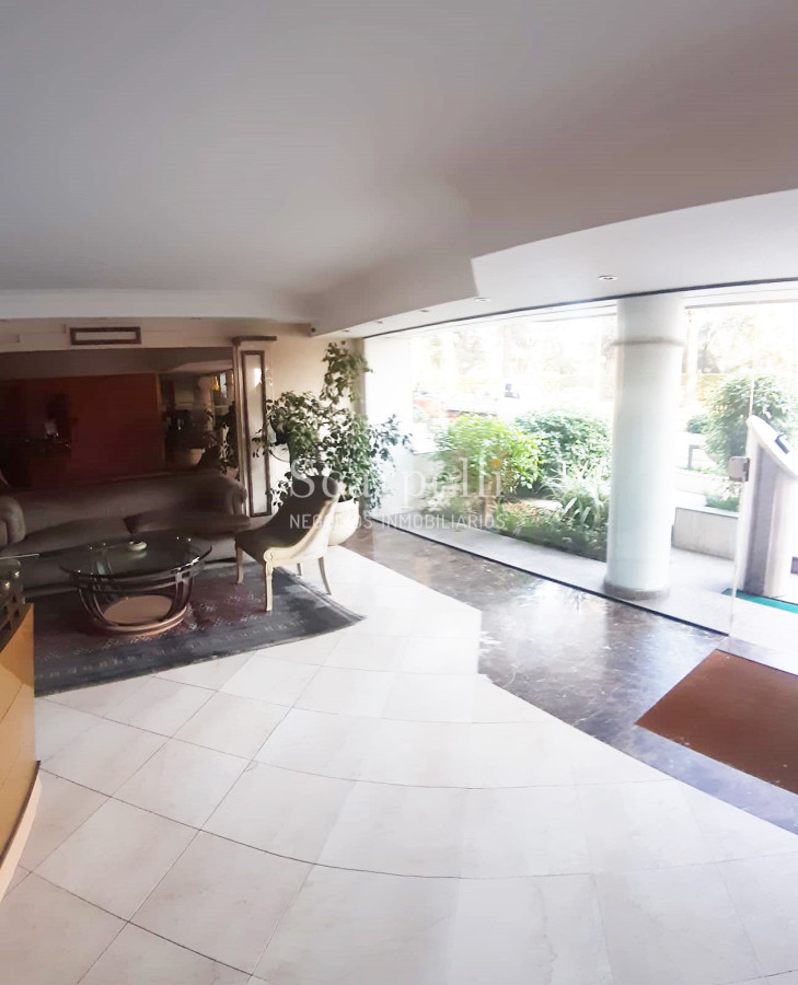 Apartamento ID.28914 - Apartamento Frente al Club de Golf con estupendo entorno verde Próximo Rambla & Shopping Punta Carretas: Inmejorable Vista y Tranquilidad.-