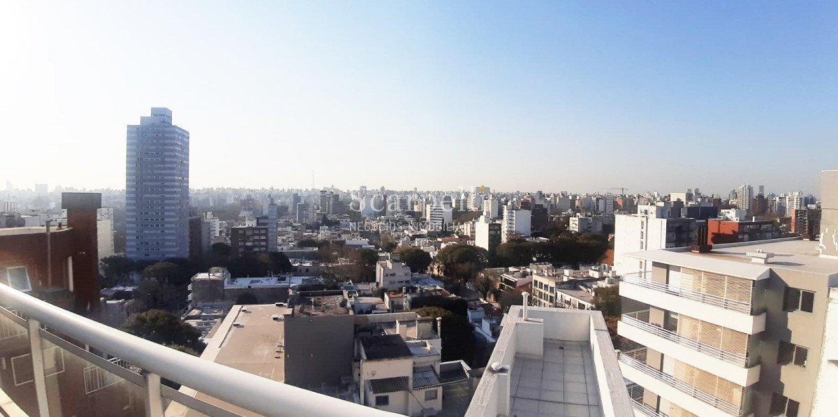 Apartamento ID.28914 - Apartamento Frente al Club de Golf con estupendo entorno verde Próximo Rambla & Shopping Punta Carretas: Inmejorable Vista y Tranquilidad.-