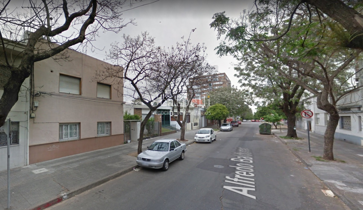 Apartamento ID.29110 - Apartamento en Planta Baja prolijo 2 dormitorios prox. Av. Brasil, Blvar. España & Facultad de Arquitectura.-