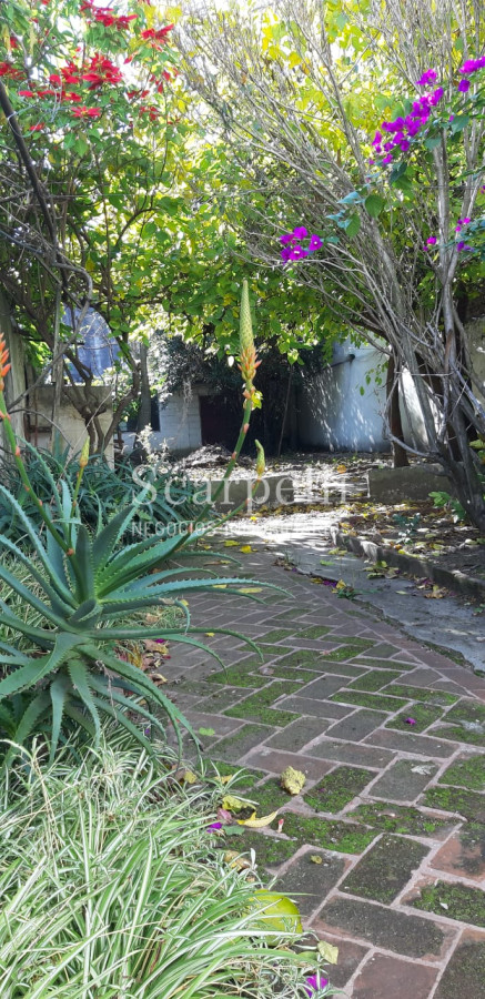 Apartamento ID.29206 - Aguada: Venta Antiguo Hotel sobre calle Agraciada próximo a Palacio Legislativo & Aguada Park
