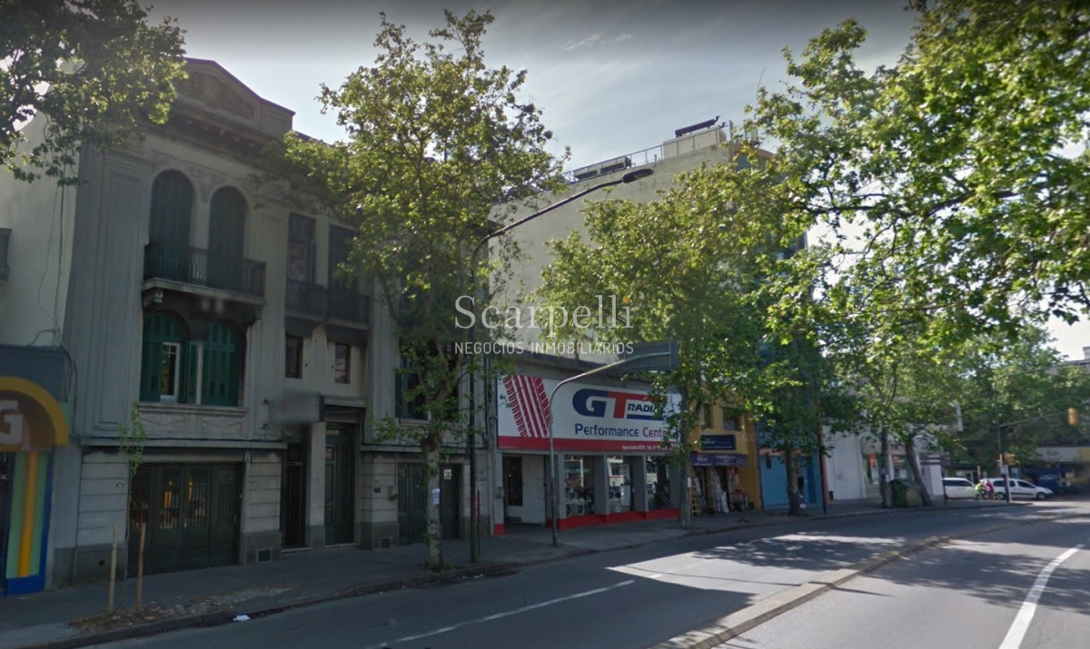 Apartamento ID.29206 - Aguada: Venta Antiguo Hotel sobre calle Agraciada próximo a Palacio Legislativo & Aguada Park