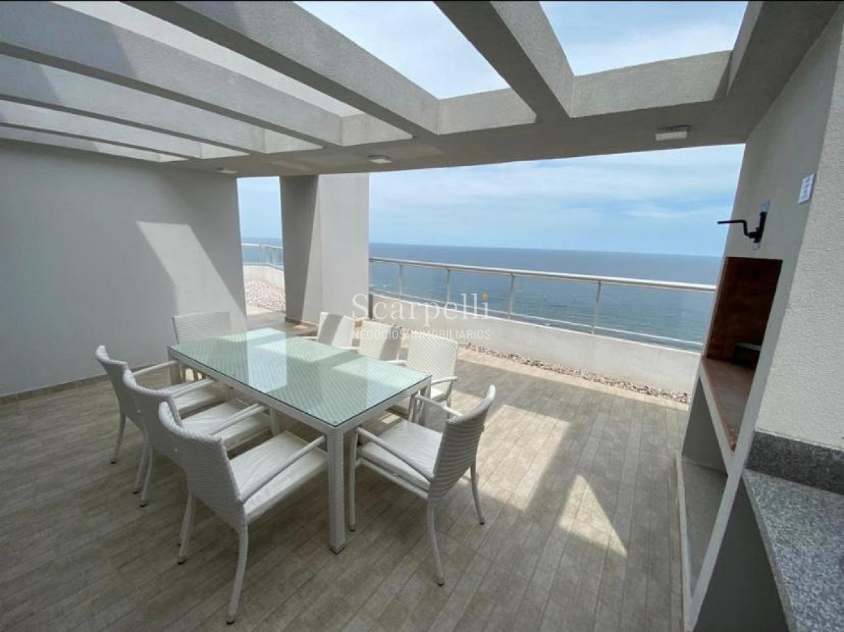 Apartamento ID.29913 - Parada 10 Brava Piso alto con gran vista al mar