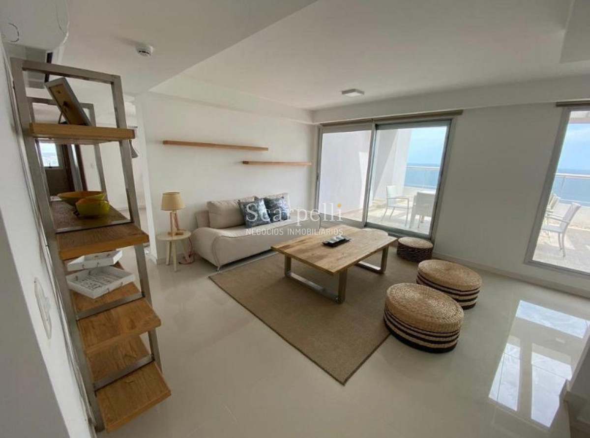 Apartamento ID.29913 - Parada 10 Brava Piso alto con gran vista al mar