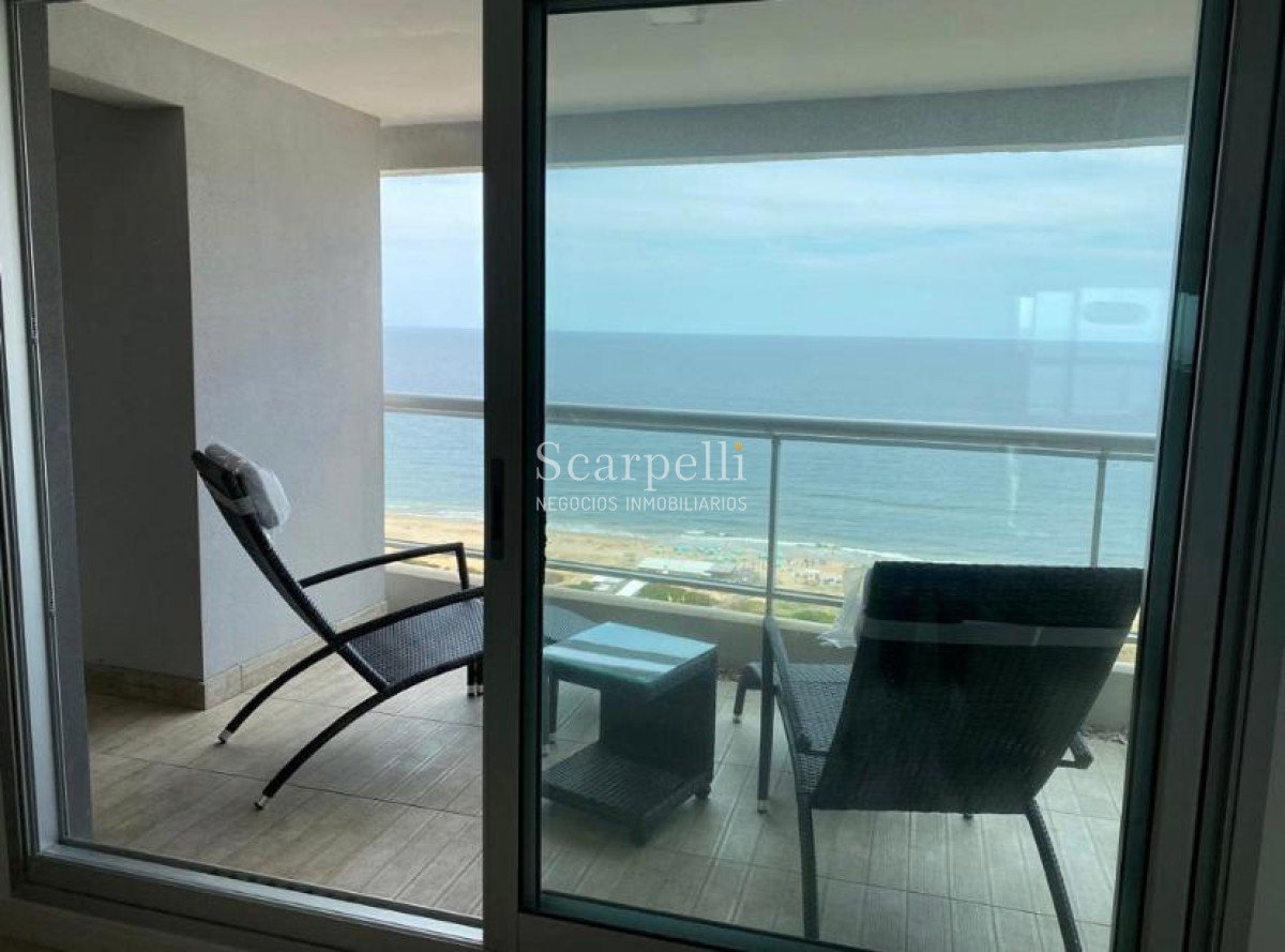 Apartamento ID.29913 - Parada 10 Brava Piso alto con gran vista al mar