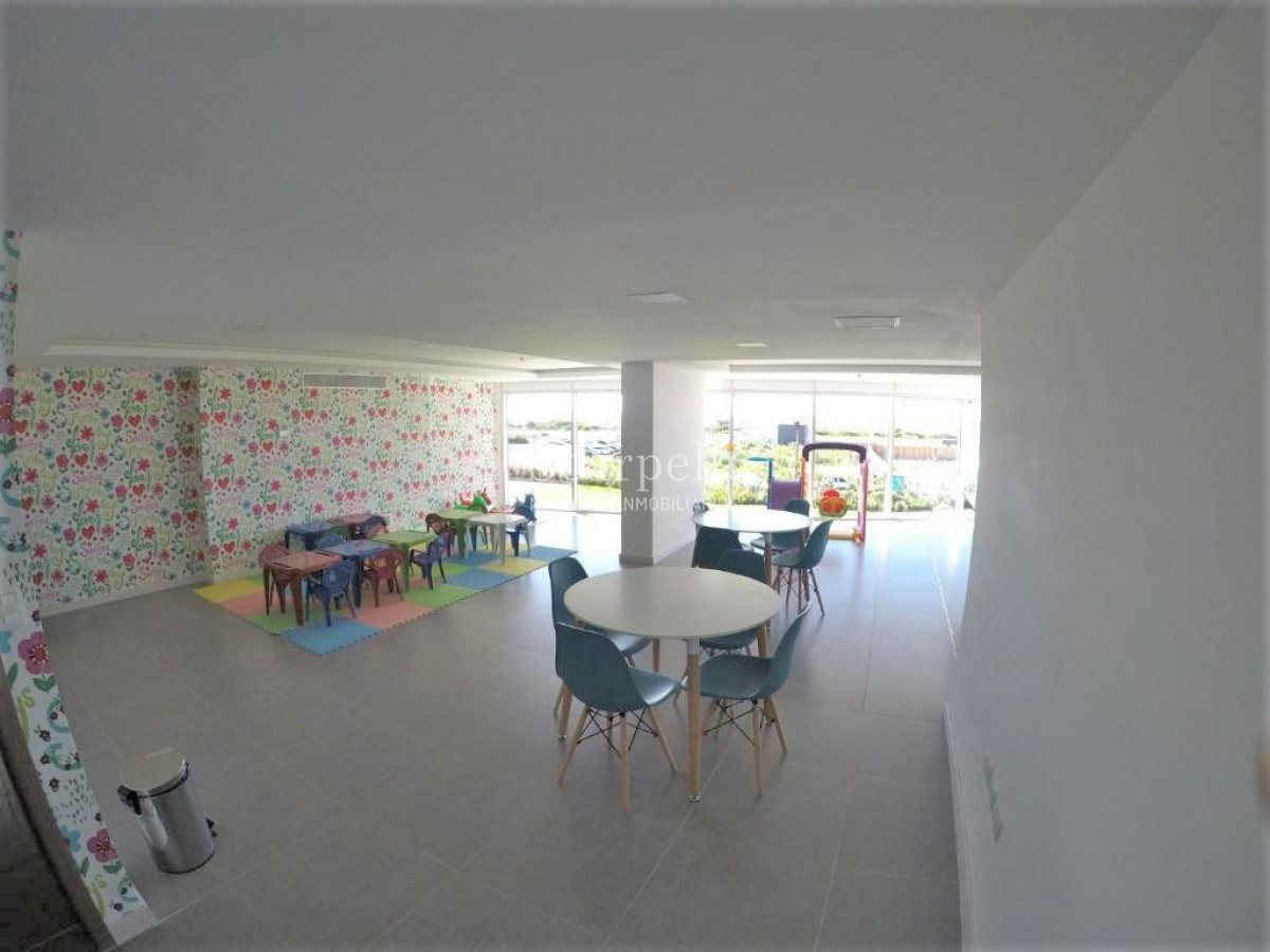 Apartamento ID.29913 - Parada 10 Brava Piso alto con gran vista al mar