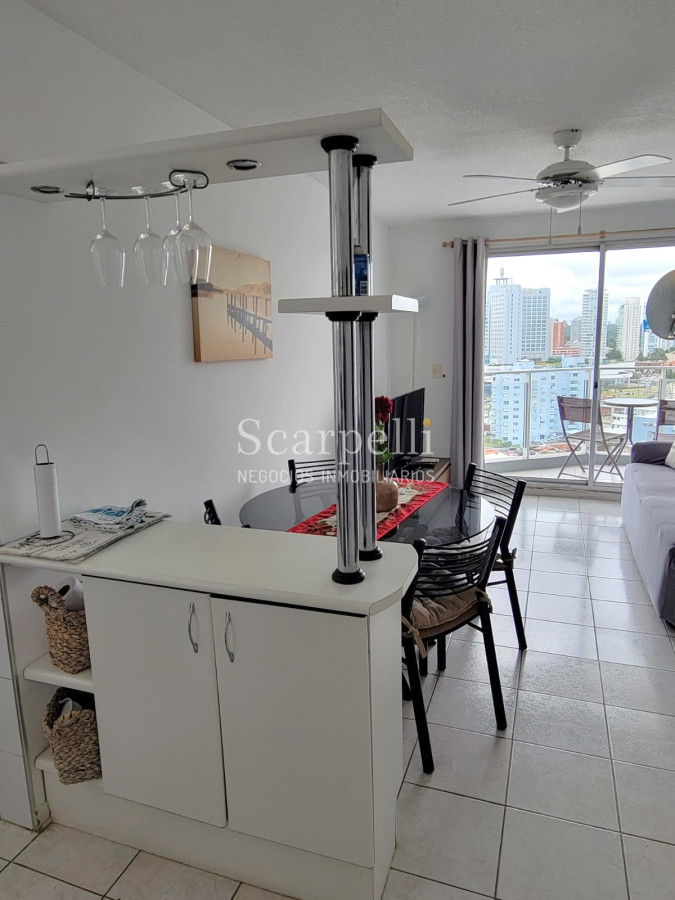 Apartamento ID.50384 - VENTA APARTAMENTO PISO ALTO PUNTA DEL ESTE GRAN VISTA