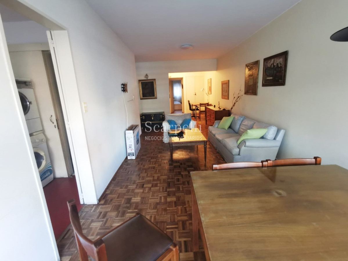 Apartamento ID.30466 - Venta Apartamento en Pocitos frente a Plaza Gomensoro a pocos mts. de la Rambla con estupenda vista despejada.-