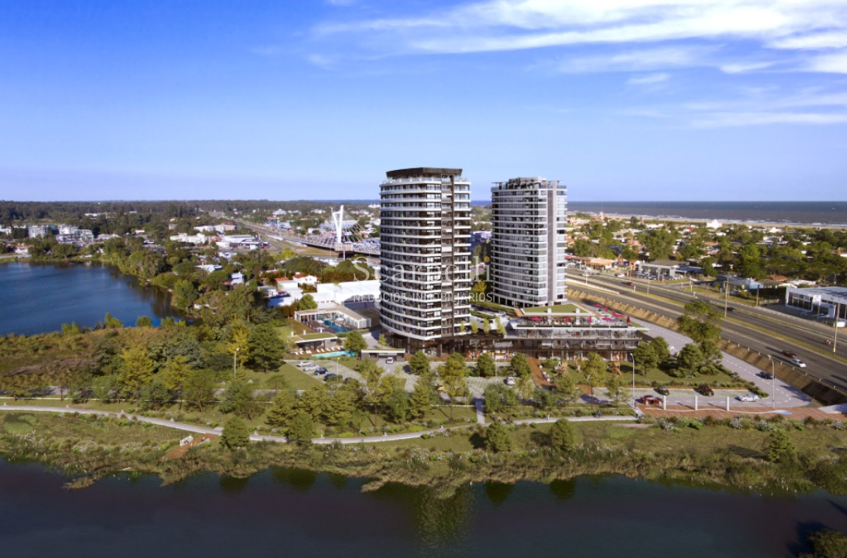 Apartamento ID.30812 - Estrene Diciembre 2023  Piso Alto con Estupenda  Vista sobre Av. de las Américas con Cochera incluída.-