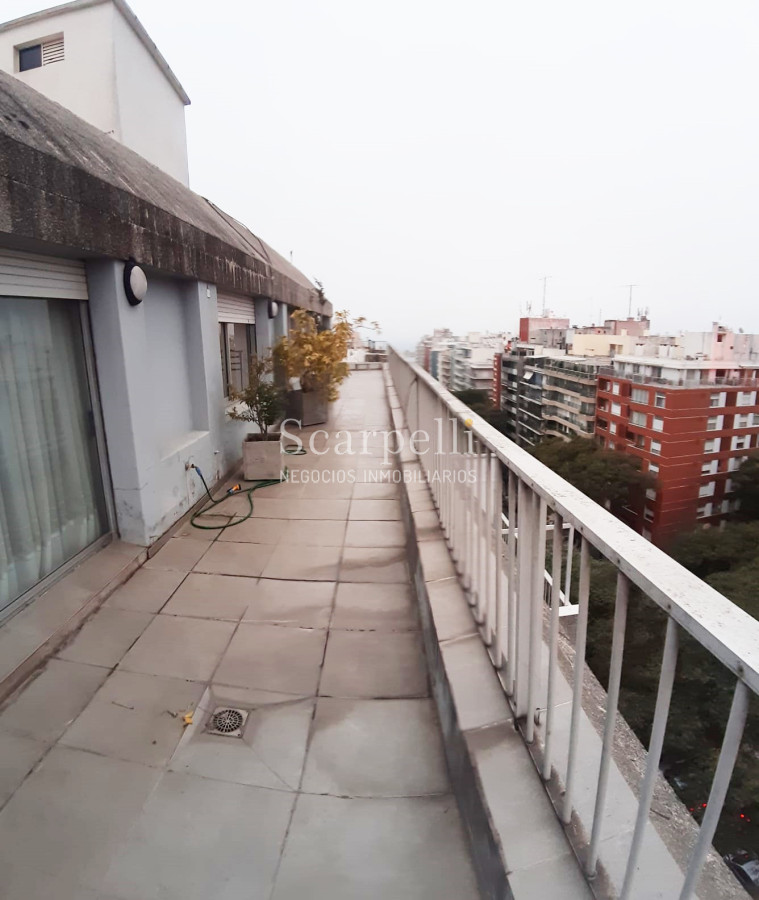 Apartamento ID.30931 - VENTA APARTAMENTO PENTHOUSE POCITOS 3 DORMITORIOS GRANDES TERRAZAS GARAGE DOBLE