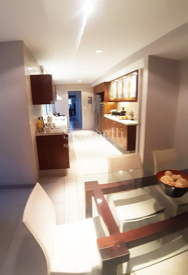 Apartamento ID.30931 - VENTA APARTAMENTO PENTHOUSE POCITOS 3 DORMITORIOS GRANDES TERRAZAS GARAGE DOBLE