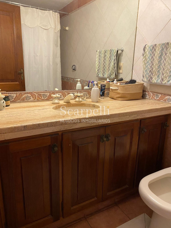 Apartamento ID.31742 - Venta Apartamento Malvin 2 dormitorios 2 baños Cochera Rambla Próximo