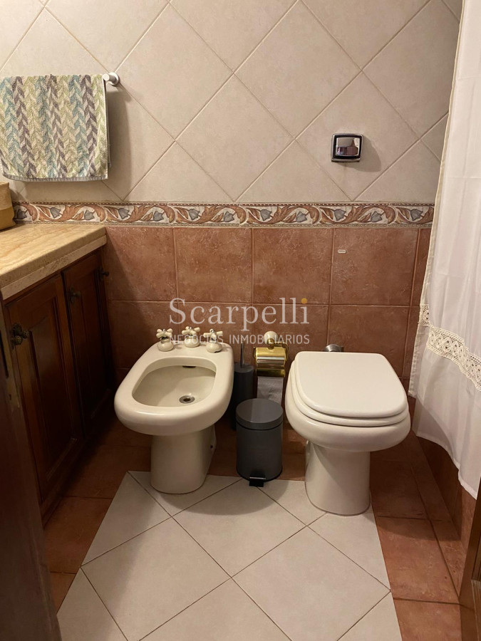 Apartamento ID.31742 - Venta Apartamento Malvin 2 dormitorios 2 baños Cochera Rambla Próximo